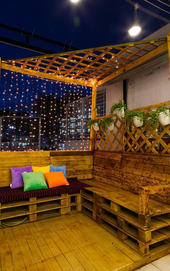 Tropical Vibes Homestay โฮจิมินห์ซิตี้ ภายนอก รูปภาพ